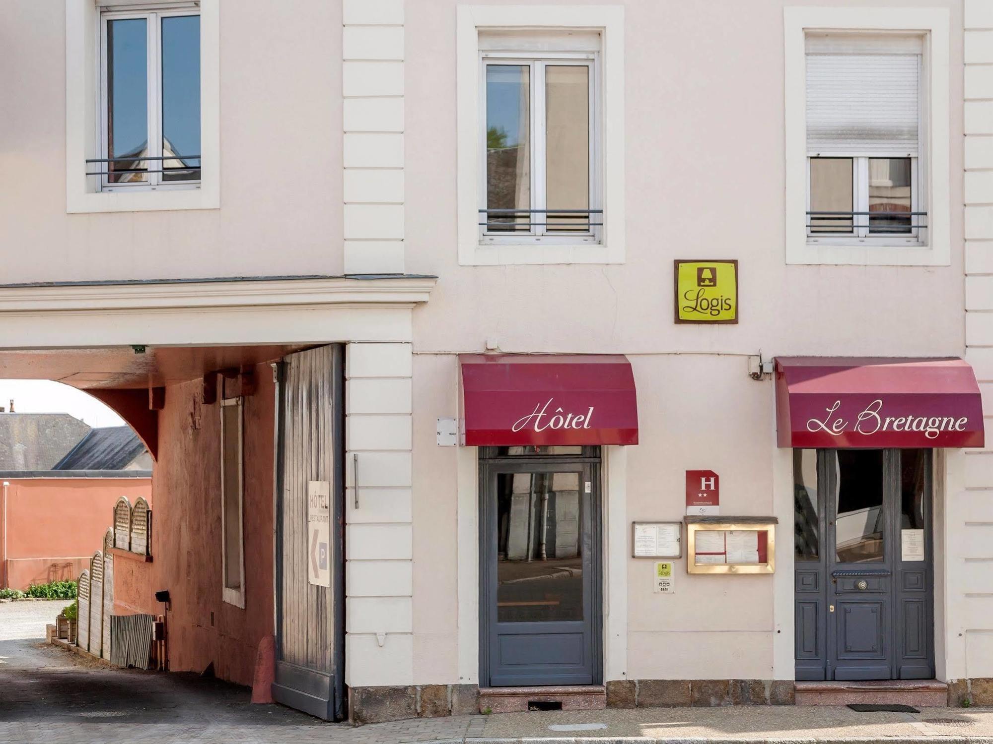 Hotel Logis Le Bretagne Sillé-le-Guillaume Exterior foto