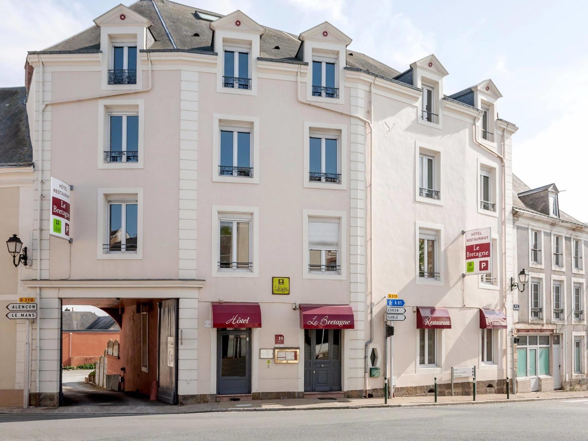 Hotel Logis Le Bretagne Sillé-le-Guillaume Exterior foto